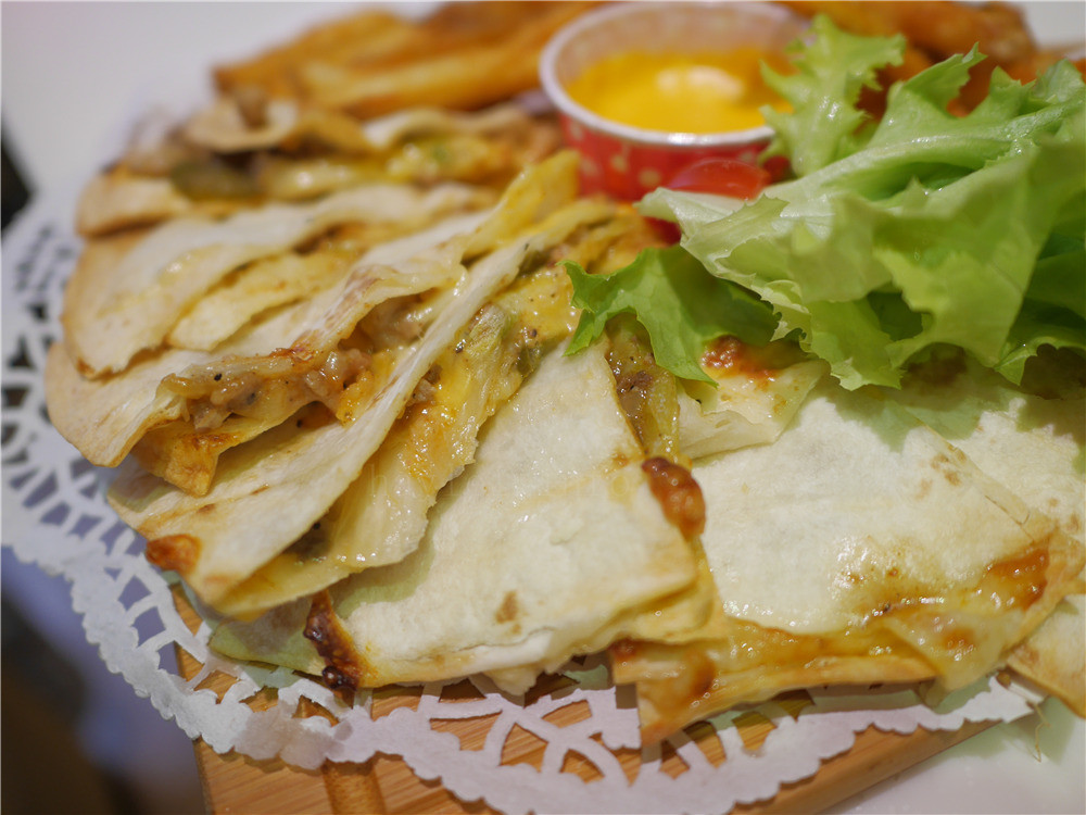 Oyami cafe-風靡台北西門町的義式咖啡館,彩虹龍蝦義大利麵、甜點下午茶都非常好吃,因為堅持美味而屹立不搖 台北萬華 近捷運西門站6號出口美食餐廳 台北下午茶 異國料理 內有Oyami cafe菜單 攝影 民生資訊分享 飲食集錦