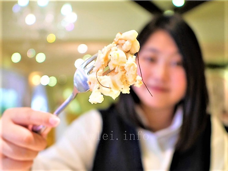 Oyami cafe-風靡台北西門町的義式咖啡館,彩虹龍蝦義大利麵、甜點下午茶都非常好吃,因為堅持美味而屹立不搖 台北萬華 近捷運西門站6號出口美食餐廳 台北下午茶 異國料理 內有Oyami cafe菜單 攝影 民生資訊分享 飲食集錦