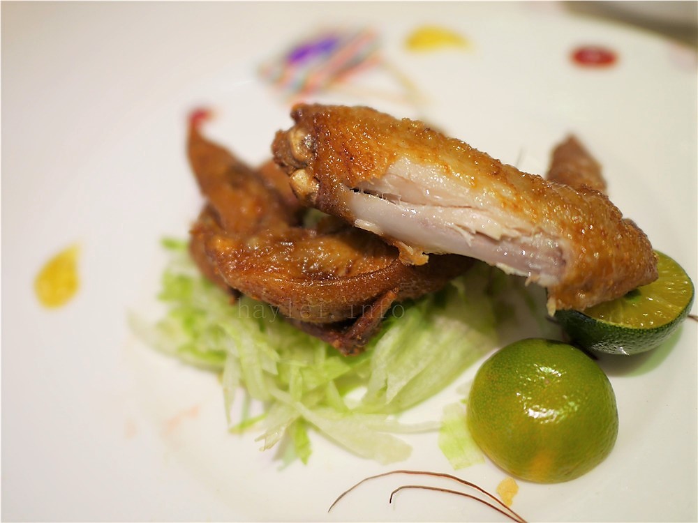 Oyami cafe-風靡台北西門町的義式咖啡館,彩虹龍蝦義大利麵、甜點下午茶都非常好吃,因為堅持美味而屹立不搖 台北萬華 近捷運西門站6號出口美食餐廳 台北下午茶 異國料理 內有Oyami cafe菜單 攝影 民生資訊分享 飲食集錦