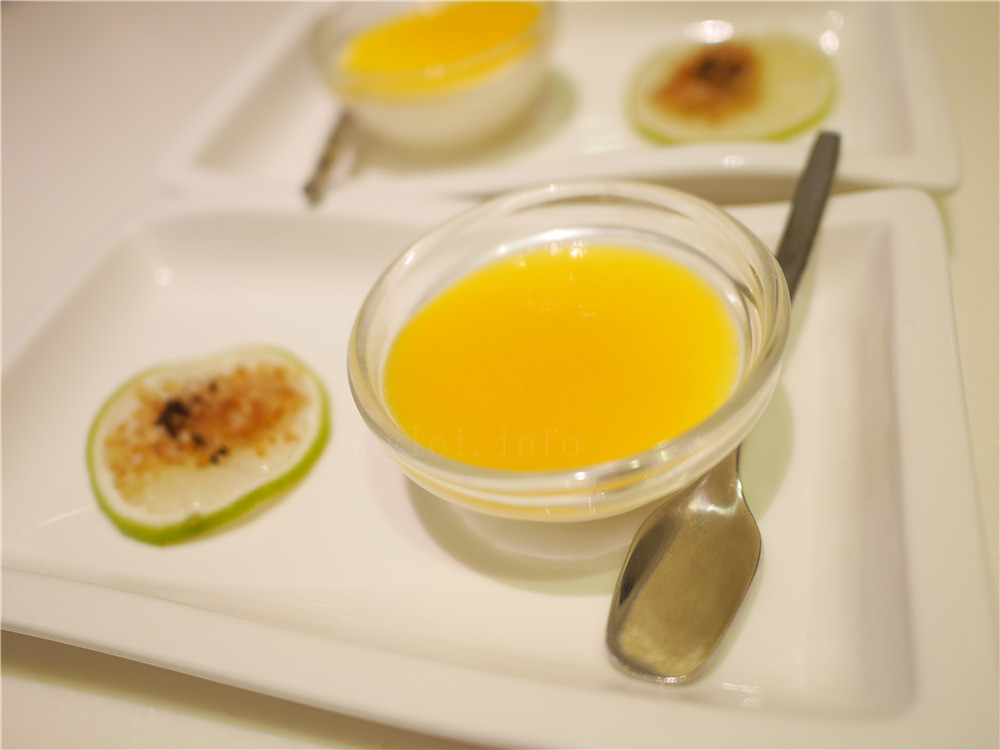 Oyami cafe-風靡台北西門町的義式咖啡館,彩虹龍蝦義大利麵、甜點下午茶都非常好吃,因為堅持美味而屹立不搖 台北萬華 近捷運西門站6號出口美食餐廳 台北下午茶 異國料理 內有Oyami cafe菜單 攝影 民生資訊分享 飲食集錦