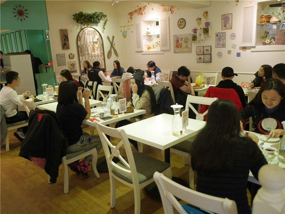 Oyami cafe-風靡台北西門町的義式咖啡館,彩虹龍蝦義大利麵、甜點下午茶都非常好吃,因為堅持美味而屹立不搖 台北萬華 近捷運西門站6號出口美食餐廳 台北下午茶 異國料理 內有Oyami cafe菜單 攝影 民生資訊分享 飲食集錦