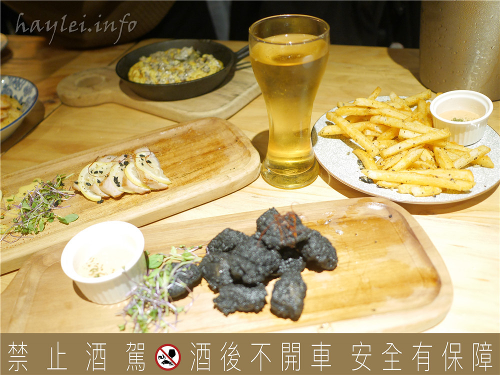 美好佳節,讓百威金尊伴我歡聚時刻@HAVE A NICE DAY 好處餐廳,細膩清爽風味的單一麥芽啤酒非常適合佐餐享用!Budweiser Beer/金色時刻/百威啤酒/台北公館餐酒館 攝影 民生資訊分享 飲食集錦