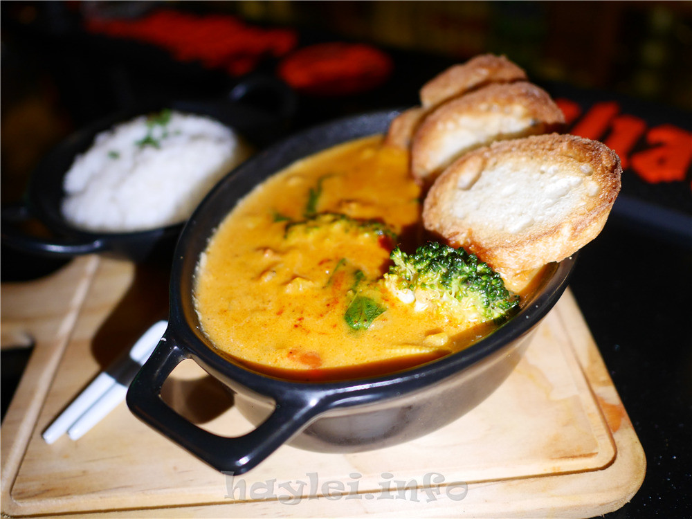 Odin Bistro 信義放感情-台北小酌好去處,平價美食、創意調酒一次滿足!真網美冰茶、一個在東一個在西,調酒名字取的很用心呢~台北夜生活/信義區餐酒館/信義區調酒/近101美食/六張犁站/信義安和站/通化夜市/臨江街夜市 攝影 民生資訊分享 飲食集錦