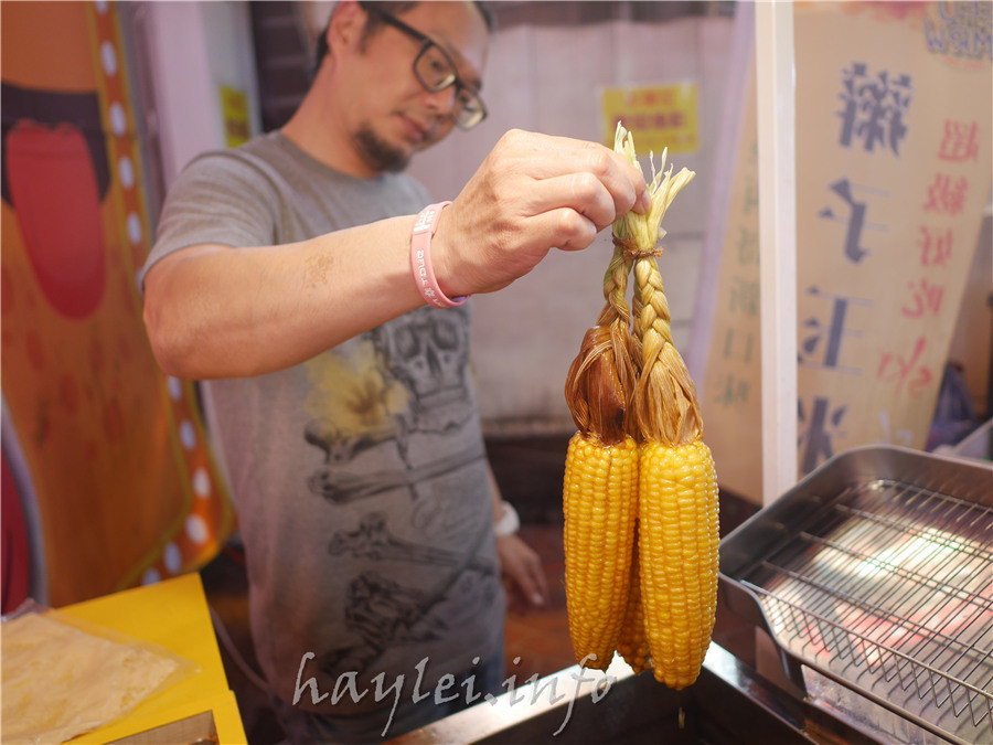 See You Tomorrow明天見辮子玉米逢甲@台中逢甲歡樂星-頭綁股辮,吃起來嫩甜且沾裹滿滿配料的墨西哥風味玉米,全台獨有!SEEUTMRW 攝影 民生資訊分享 美式料理 飲食集錦