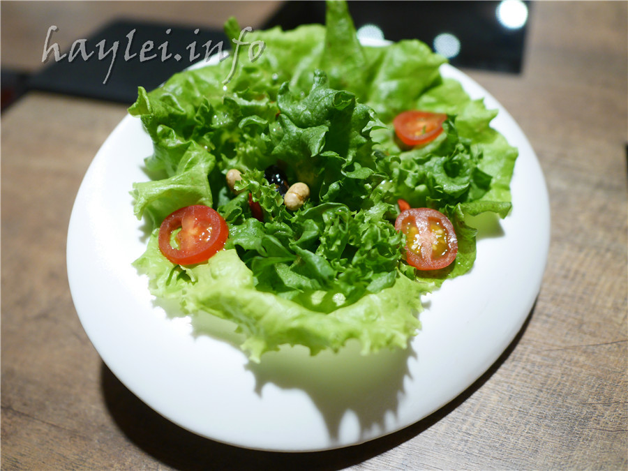 NICE GREEn萊點鍋,美蔬菜的優質鍋物品牌,讓最乾淨衛生的水耕蔬菜進入我們的生活!麻辣牛肉湯加上prime級雪花牛的組合非常推薦@Bella Vita B2 信義捷運站美食/台北鍋物推薦/信義區推薦餐廳/bella vita餐廳推薦/信義區質感鍋物/萊點鍋蔬食鍋物/萊點鍋養身鍋物/Bellavita美食 中式料理 健康養身 攝影 民生資訊分享 飲食集錦