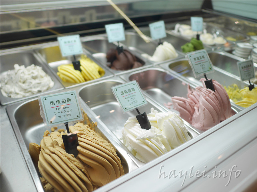 法雅幸福概念文心店-經典下午茶258起,夢幻公主羅曼史/莓果伯爵塔、英勇騎士戰傳奇/百香果檸檬塔都很推薦!義式冰淇淋入口即化的綿密口感超好吃!有旋轉木馬可以給孩子玩耍,用餐環境寬敞舒適,餐點表現優秀,不論聚會或是開會都很適合,台中西屯區下午茶首選!早午餐推薦/商業午餐推薦/下午茶推薦/私房晚餐推薦 攝影 民生資訊分享 飲食集錦