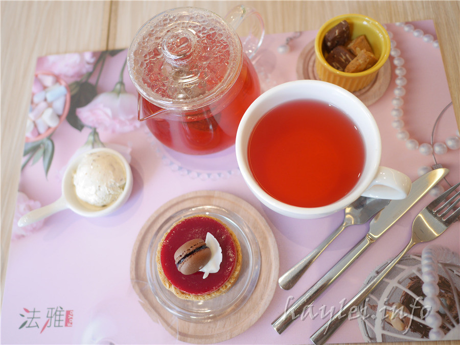 法雅幸福概念文心店-經典下午茶258起,夢幻公主羅曼史/莓果伯爵塔、英勇騎士戰傳奇/百香果檸檬塔都很推薦!義式冰淇淋入口即化的綿密口感超好吃!有旋轉木馬可以給孩子玩耍,用餐環境寬敞舒適,餐點表現優秀,不論聚會或是開會都很適合,台中西屯區下午茶首選!早午餐推薦/商業午餐推薦/下午茶推薦/私房晚餐推薦 攝影 民生資訊分享 飲食集錦