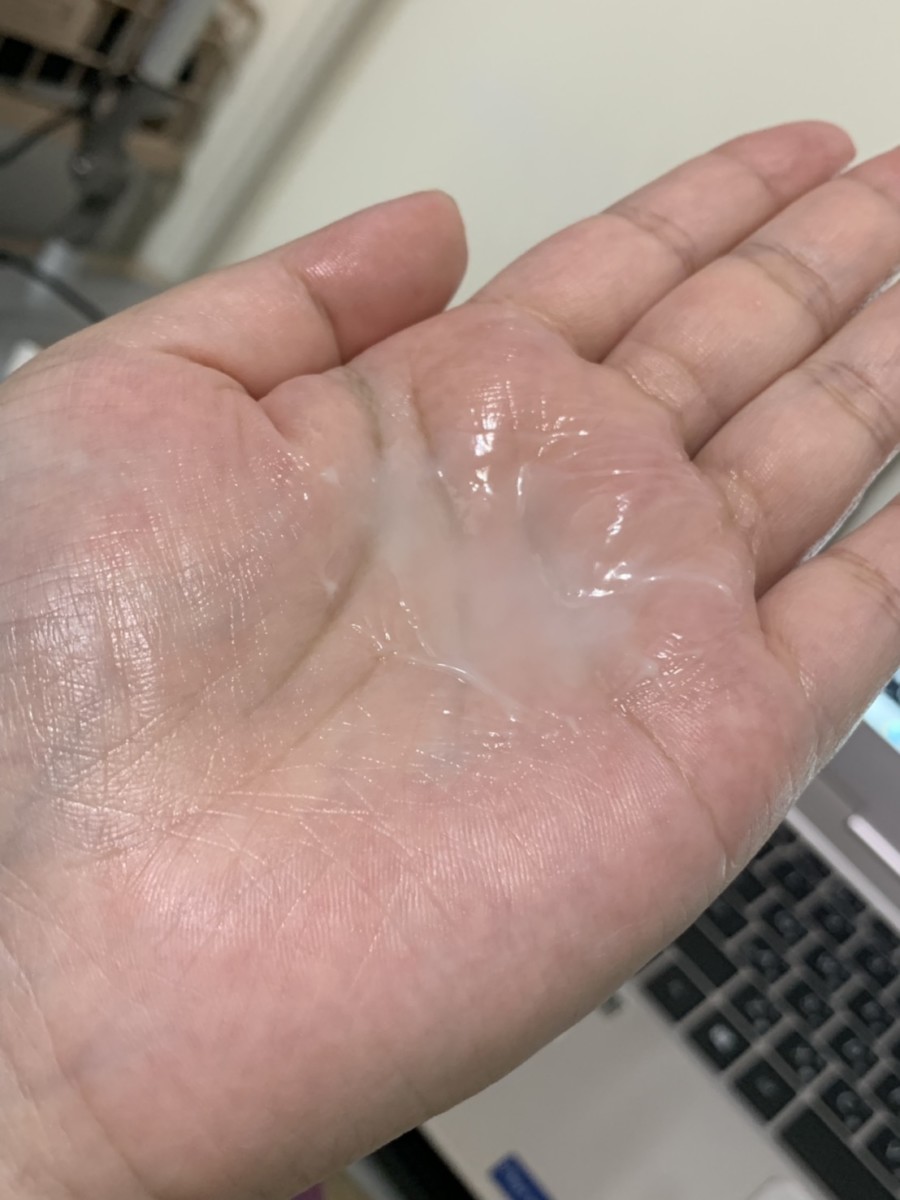 naturero植淨林瞬效修護髮絲精華 洗後使用的免沖洗護髮保養品,隔離熱風、日曬,維持髮絲健康的好用小物 保養品分享 攝影 民生資訊分享 美髮相關
