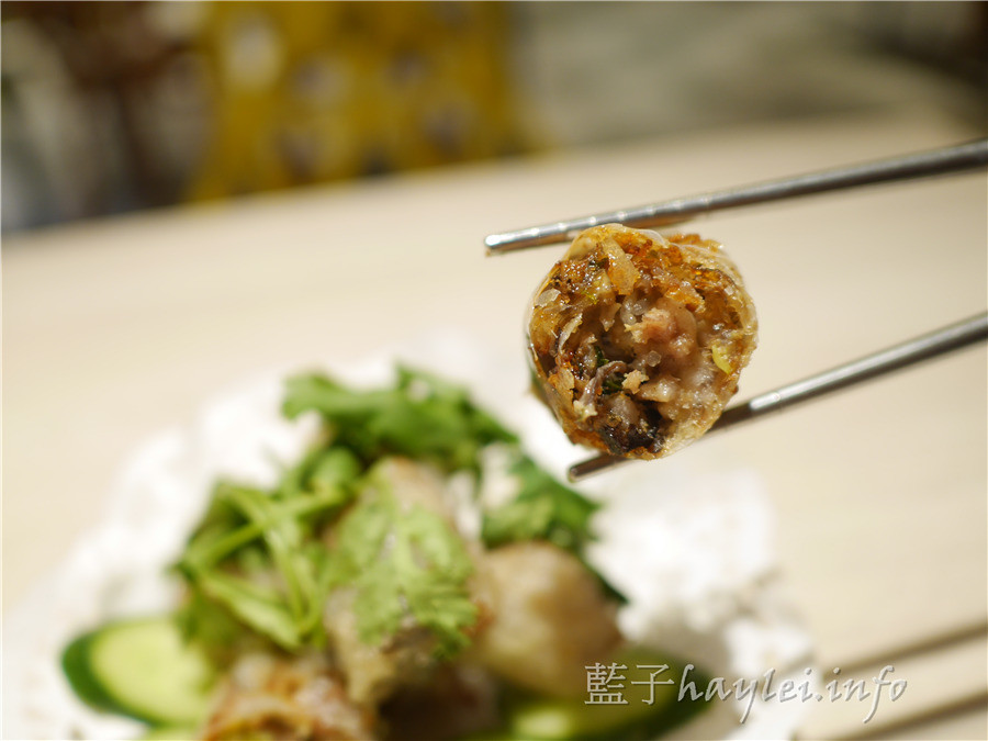 Phowong 旺旺美越河粉越式下午茶,一次享有生春捲、炸春捲跟越南麵包三種美味,越式料理那生、鮮、淡、酸的風味,讓我感受到迷人的異國風情~ 攝影 民生資訊分享 飲食集錦