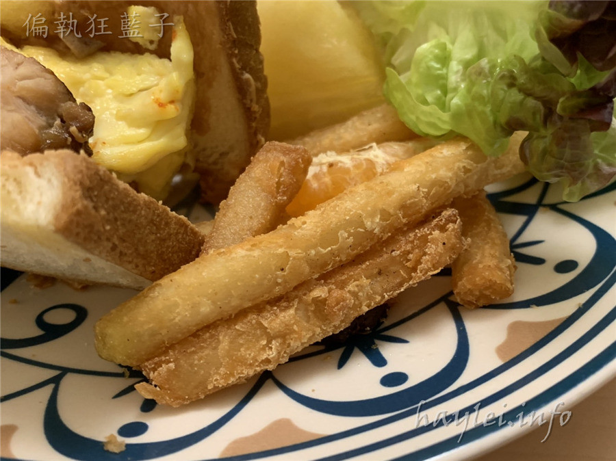 野米樂yummylove-早午餐有炸湯圓跟滿滿的生鮮蔬果,最後再來杯優格,真的好享受~台中北區/義式料理/輕食/義大利麵/燉飯/雲朵舒芙蕾鬆餅/下午茶/近科博館 攝影 民生資訊分享 飲食集錦