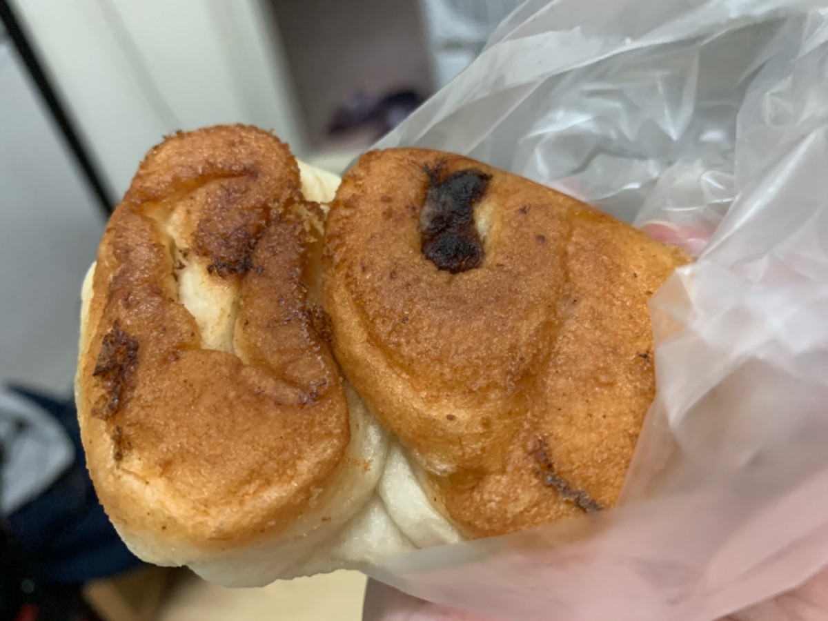 台中科博館必吃銅板美食-科博館水煎包、芋頭餅、肉鬆蔥捲、彩頭酥，12元的超值街頭小吃，走過路過可別錯過~(內有菜單)台中西區平民美食/科博館美食/點心/下午茶/現做美食/現炸/現煎/銅板有找/高CP值 中式料理 攝影 民生資訊分享 飲食集錦 