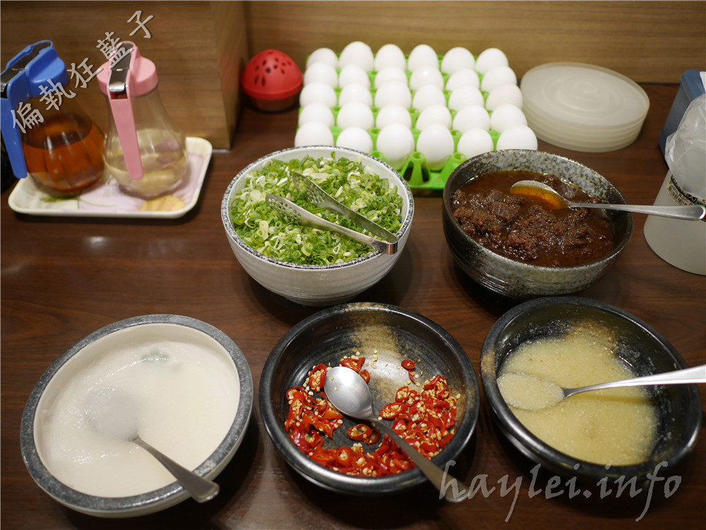 十勝川鍋物大里二店-神隊友組合餐,兩人只要999,龍蝦、天使紅蝦、南美白蝦、台灣生態蝦一次滿足,絕對讓你吃到蝦蝦叫!韓國瑜造型湯圓可愛又好吃~台中大里/台中鍋物推薦/大里美食/大里火鍋推薦/大里平價火鍋/大里高CP美食/大里聚餐/海鮮火鍋/十客棧鮮廚房/菜單 中式料理 攝影 民生資訊分享 飲食集錦