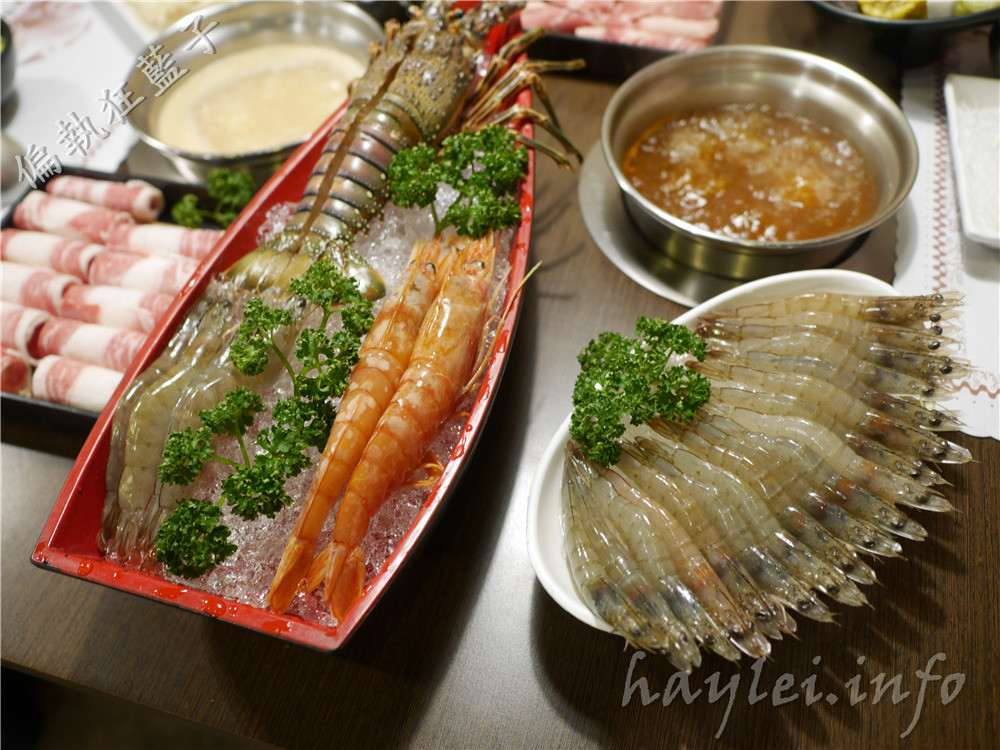 十勝川鍋物大里二店-神隊友組合餐,兩人只要999,龍蝦、天使紅蝦、南美白蝦、台灣生態蝦一次滿足,絕對讓你吃到蝦蝦叫!韓國瑜造型湯圓可愛又好吃~台中大里/台中鍋物推薦/大里美食/大里火鍋推薦/大里平價火鍋/大里高CP美食/大里聚餐/海鮮火鍋/十客棧鮮廚房/菜單 中式料理 攝影 民生資訊分享 飲食集錦