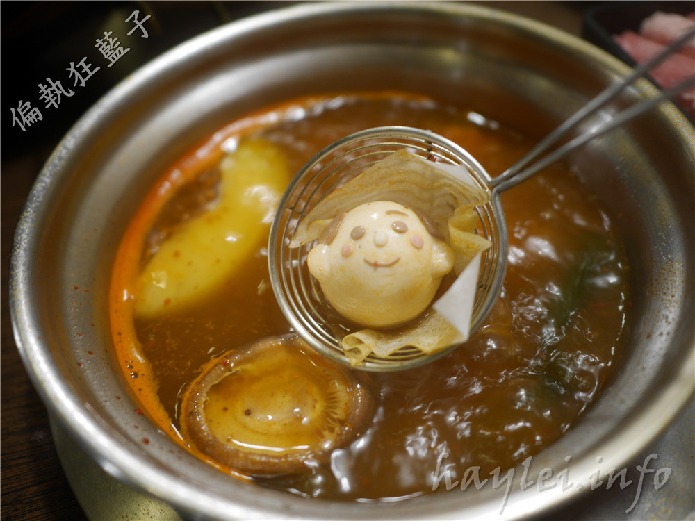十勝川鍋物大里二店-神隊友組合餐,兩人只要999,龍蝦、天使紅蝦、南美白蝦、台灣生態蝦一次滿足,絕對讓你吃到蝦蝦叫!韓國瑜造型湯圓可愛又好吃~台中大里/台中鍋物推薦/大里美食/大里火鍋推薦/大里平價火鍋/大里高CP美食/大里聚餐/海鮮火鍋/十客棧鮮廚房/菜單 中式料理 攝影 民生資訊分享 飲食集錦