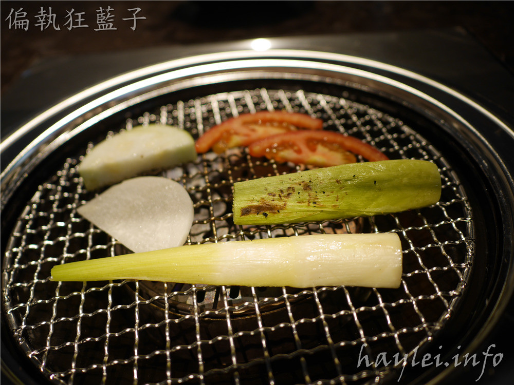 將進酒-素燒烤殿Vegetarian BBQ-食材精緻高級,桌邊服務親切,有著雅致風情的素食界屋馬燒烤餐廳~連小老虎都能接受素食的美味!台中西區美食/台中燒烤/台中蔬食餐廳/台中素食料理/素食餐廳推薦/素食燒烤/素食美食/創新素食/創意料理/純素可食/蛋奶素/健康蔬食//將進酒菜單/vgbbq 中式料理 攝影 日式料理 民生資訊分享 飲食集錦