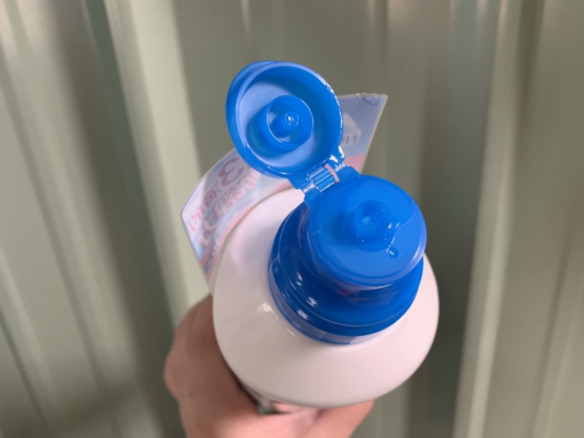 一匙靈抗菌EX3倍濃縮科技潔淨洗衣精-單手就能輕鬆控制用量不沾手,比洗衣膠囊CP值更高的專業洗劑~ 健康養身 攝影 民生資訊分享