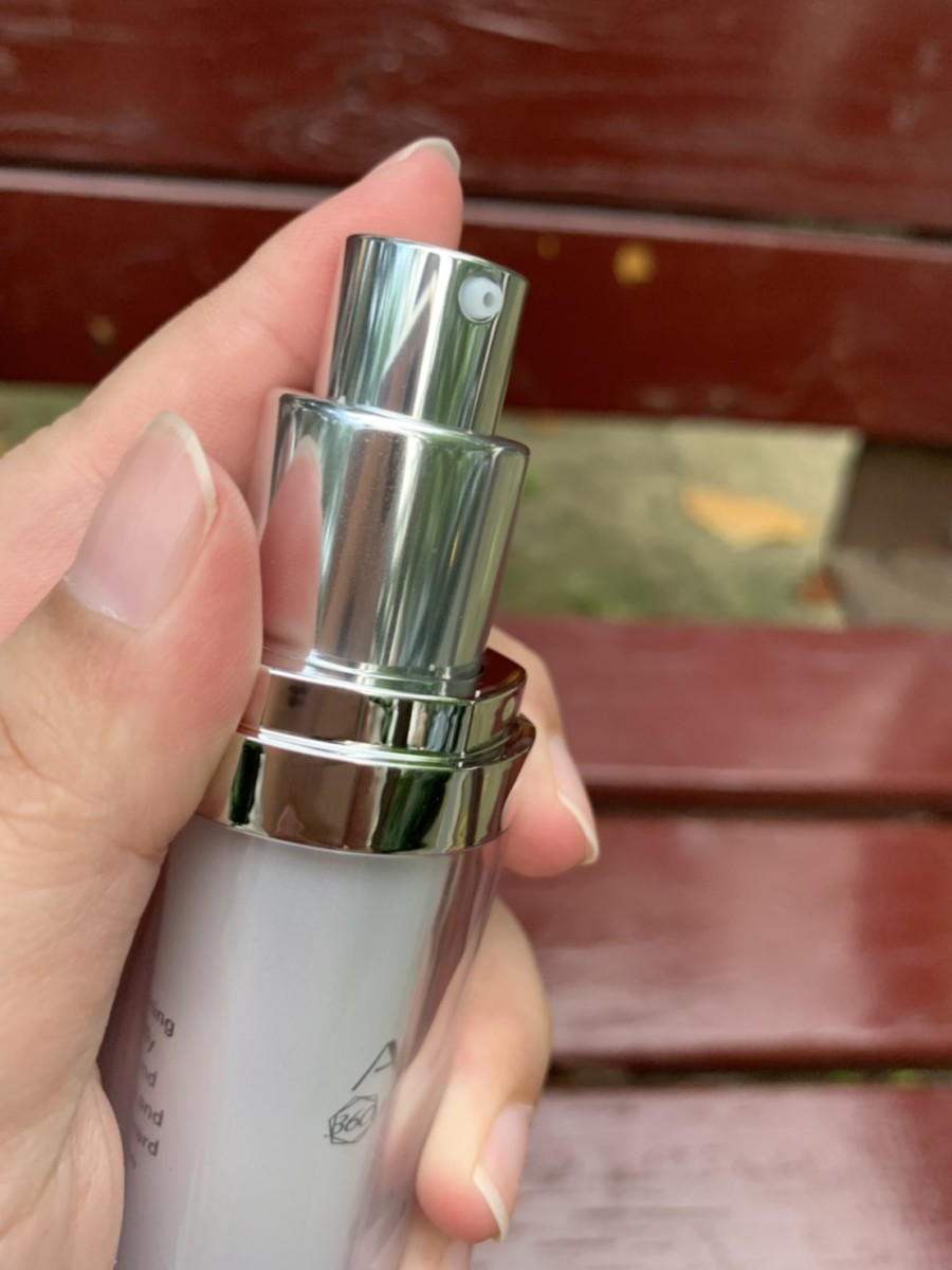 AVON雅芳新活恆白松露精華-臉看起來更透、更耀的小秘密,持久使用,膚況維持能力佳,肌膚似乎更細緻了 intensive serum/母胎光透科技/雅芳護膚/肌膚保養/改善暗沉/滋潤/保濕/明亮/好吸收 保養品分享 彩妝品 彩妝品分享 攝影 民生資訊分享