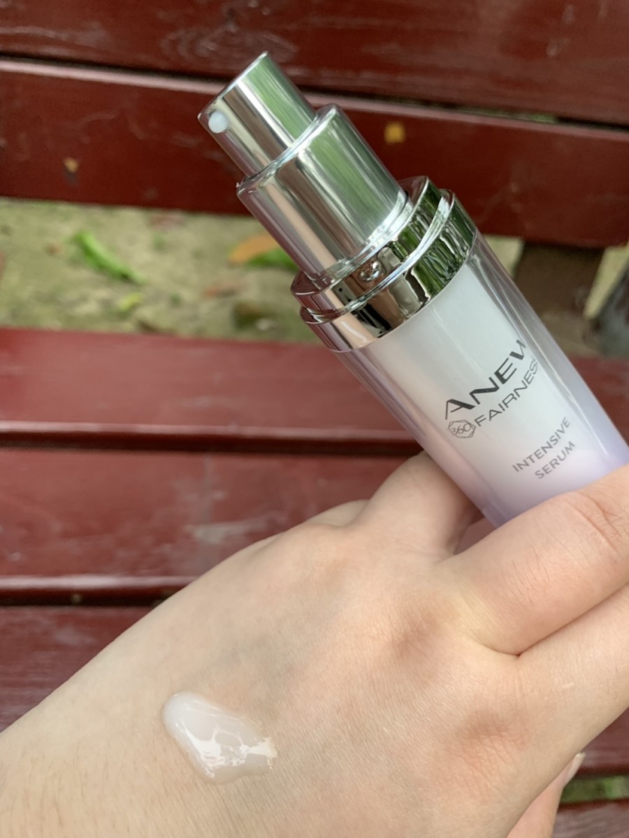 AVON雅芳新活恆白松露精華-臉看起來更透、更耀的小秘密,持久使用,膚況維持能力佳,肌膚似乎更細緻了 intensive serum/母胎光透科技/雅芳護膚/肌膚保養/改善暗沉/滋潤/保濕/明亮/好吸收 保養品分享 彩妝品 彩妝品分享 攝影 民生資訊分享