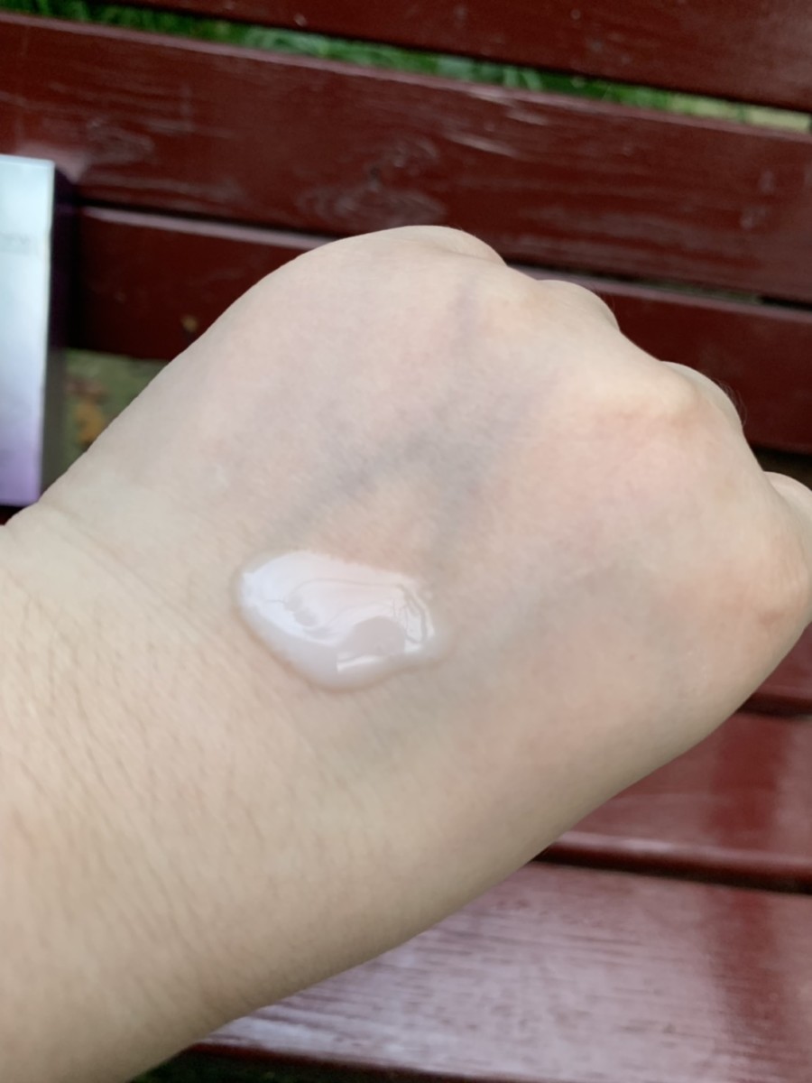 AVON雅芳新活恆白松露精華-臉看起來更透、更耀的小秘密,持久使用,膚況維持能力佳,肌膚似乎更細緻了 intensive serum/母胎光透科技/雅芳護膚/肌膚保養/改善暗沉/滋潤/保濕/明亮/好吸收 保養品分享 彩妝品 彩妝品分享 攝影 民生資訊分享