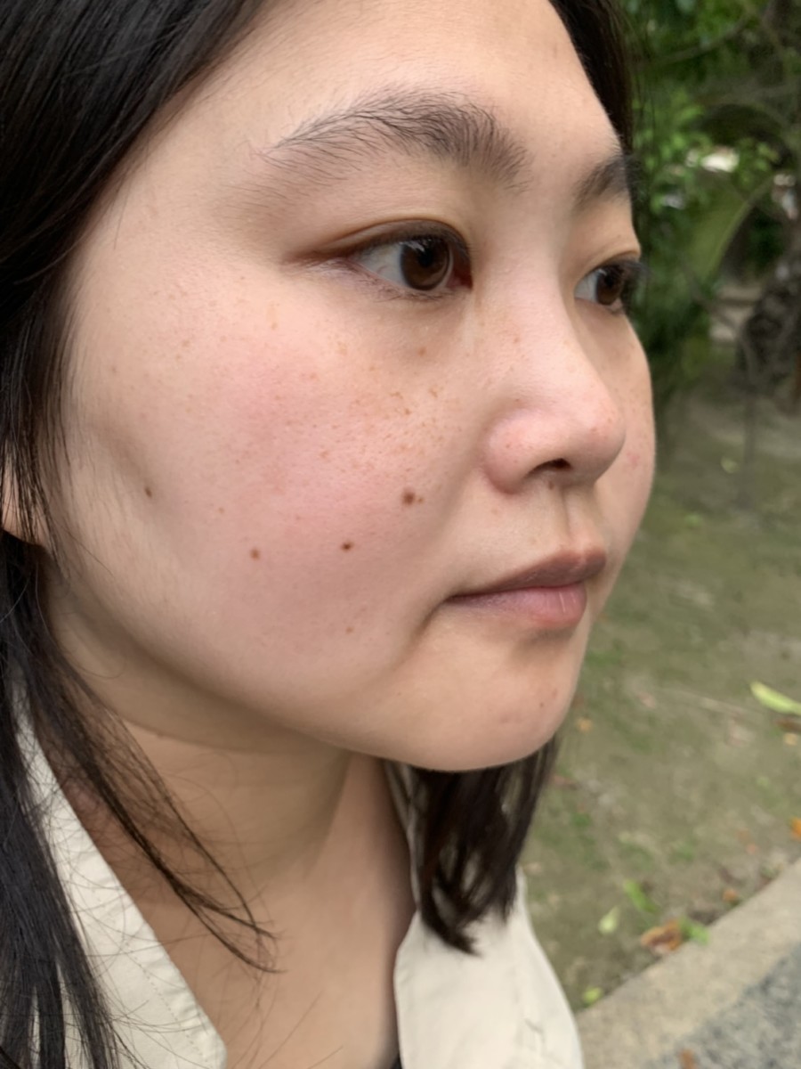 AVON雅芳新活恆白松露精華-臉看起來更透、更耀的小秘密,持久使用,膚況維持能力佳,肌膚似乎更細緻了 intensive serum/母胎光透科技/雅芳護膚/肌膚保養/改善暗沉/滋潤/保濕/明亮/好吸收 保養品分享 彩妝品 彩妝品分享 攝影 民生資訊分享