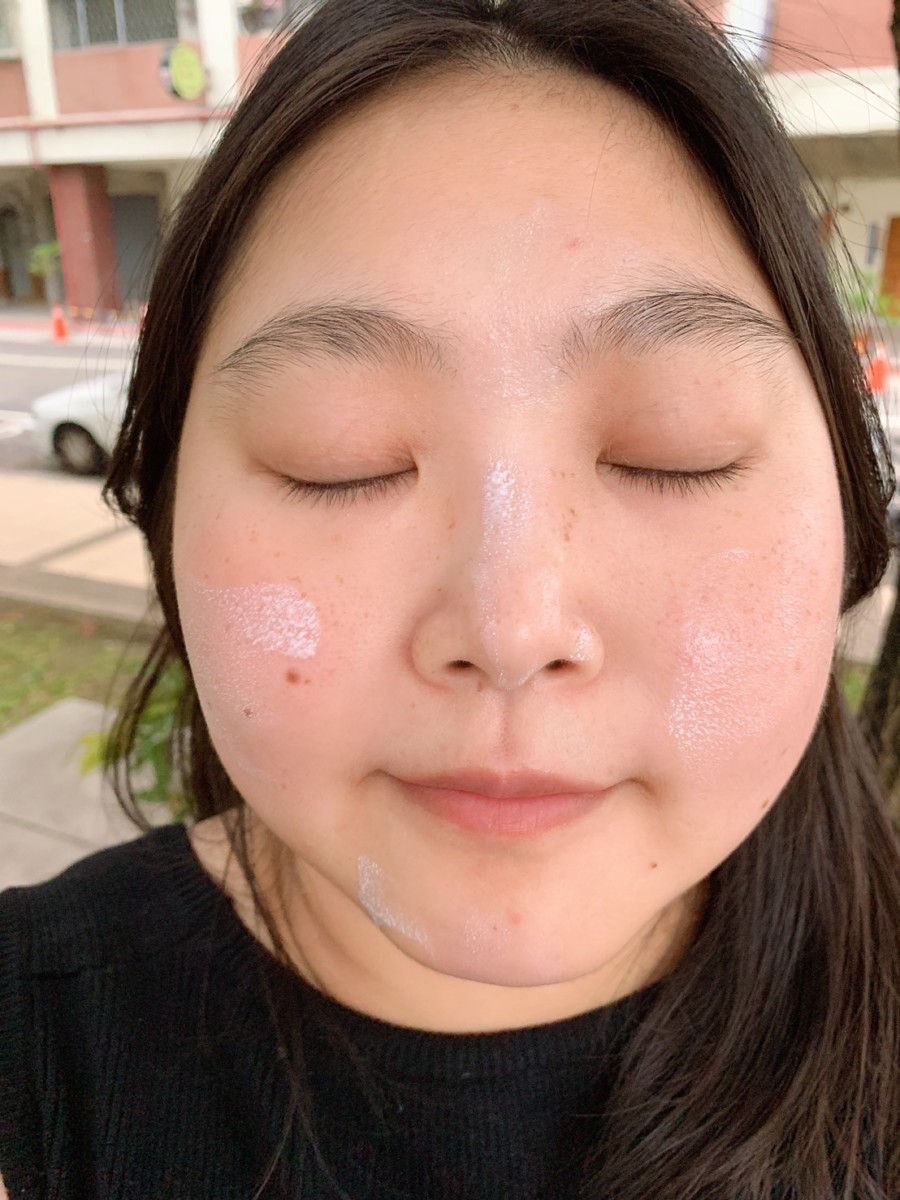 2019夏天防曬推薦/碧柔BioréA極效防曬乳SPF50+PA++++市面上最高等級防曬,滑順好延展,清爽柔滑不起屑,超強耐磨擦,即使整天不補擦都很安心,立可白劑型用前要搖一搖,防曬效果很夠力,超級好用!Bioré UV Athlizm skin protect milk/清爽防曬/不黏膩/日常保養/高係數防曬推薦/妝前隔離/妝前打底/skincare/sun protection/防水耐汗/耐磨擦防曬/可當粧前隔離乳/Bioré防曬好用 保養品分享 健康養身 彩妝品 彩妝品分享 攝影 民生資訊分享