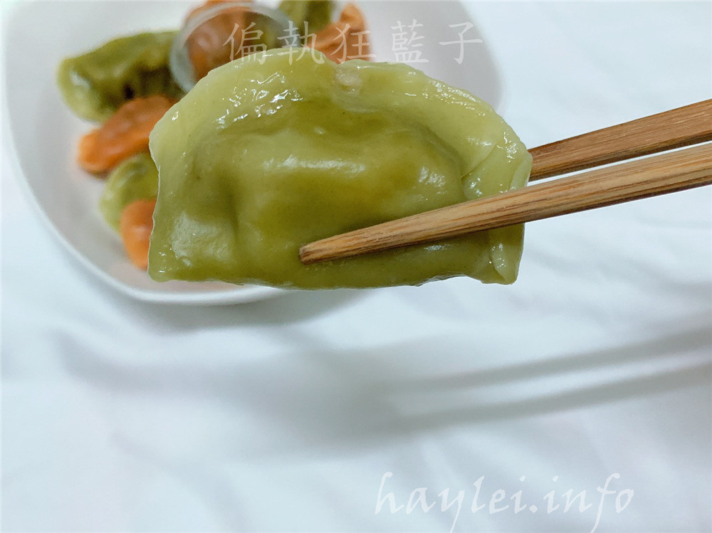 海皇鮮頂級海鮮水餃/帝王鮭魚餃、高麗菜玉米豬肉手工口感餃-在家就能享用皮薄餡多、料豐味美且口感豐富好吃的水餃!宅配美食/團購水餃/正餐/宵夜/點心/生鮮推薦/冷凍水餃/水餃美食/冷凍食品/好吃水餃 中式料理 宅配食記 攝影 民生資訊分享 飲食集錦