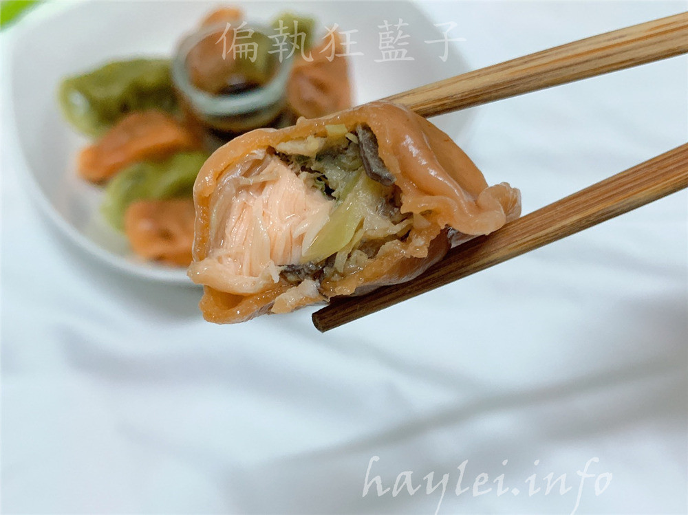 海皇鮮頂級海鮮水餃/帝王鮭魚餃、高麗菜玉米豬肉手工口感餃-在家就能享用皮薄餡多、料豐味美且口感豐富好吃的水餃!宅配美食/團購水餃/正餐/宵夜/點心/生鮮推薦/冷凍水餃/水餃美食/冷凍食品/好吃水餃 中式料理 宅配食記 攝影 民生資訊分享 飲食集錦