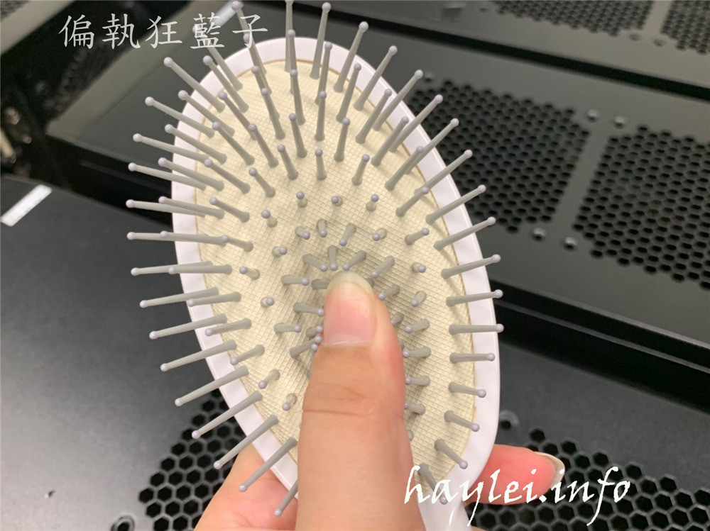 魔法豆品味生活mocodo玫瑰金髮梳-舒壓氣墊按摩梳、陶瓷熱塑捲梳、3D彈性順髮梳,一次備齊沙龍級工具梳,秀髮維護更加舒心~居家沙龍美髮/美髮齒梳/耐高溫梳針/抗靜電/抗毛躁/抗糾結/頭皮按摩/快速乾髮/輕鬆順髮/沙龍級梳具推薦/捲髮技巧分享 健康養身 攝影 民生資訊分享 美髮相關 自己動手做!