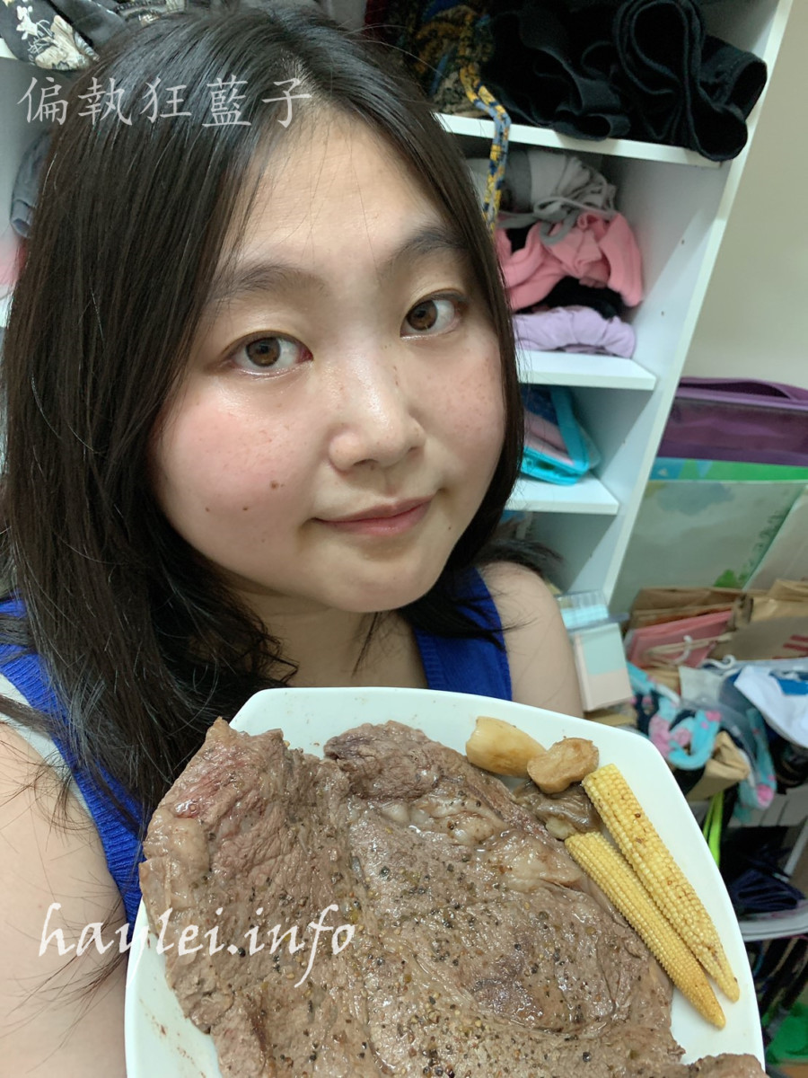 晴空食堂/塔塔嚴選食品-頂級超大份量嫩肩沙朗牛排(Chuck Eye Roll Steak)、雪斑翼板牛排(Flat Iron Steak),比臉大牛排超級豪邁吃起來超級過癮,翼板嫩Q的口感超級好吃!冷凍生鮮宅配推薦/肉品網購/宅配牛肉beef/濕式熟成原肉塊/不經加工/講究原味/自己健康煮/在家煎牛排/烹飪做菜/煎烤/冷凍宅配生鮮/大口吃肉/生酮飲食/健康生活 健康養身 宅配食記 攝影 民生資訊分享 自己動手做! 飲食集錦