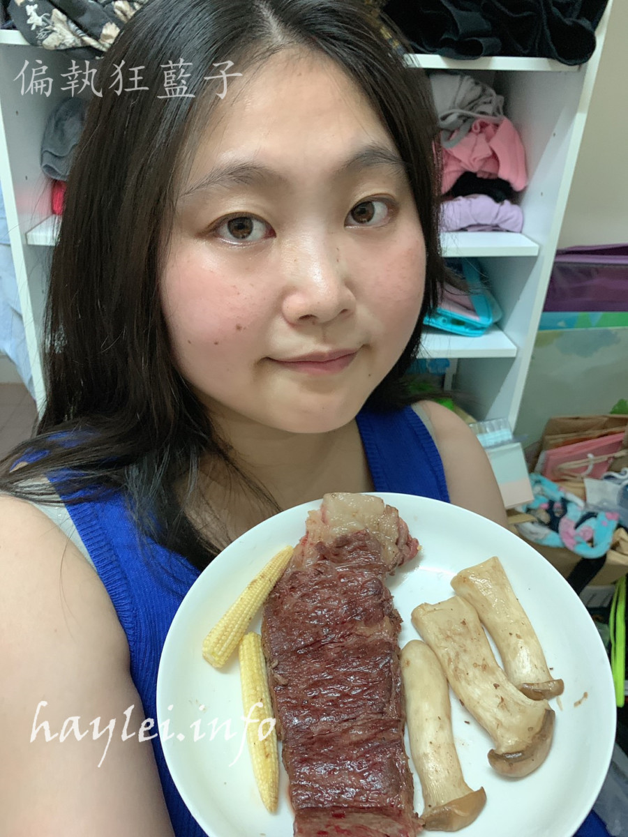 晴空食堂/塔塔嚴選食品-頂級超大份量嫩肩沙朗牛排(Chuck Eye Roll Steak)、雪斑翼板牛排(Flat Iron Steak),比臉大牛排超級豪邁吃起來超級過癮,翼板嫩Q的口感超級好吃!冷凍生鮮宅配推薦/肉品網購/宅配牛肉beef/濕式熟成原肉塊/不經加工/講究原味/自己健康煮/在家煎牛排/烹飪做菜/煎烤/冷凍宅配生鮮/大口吃肉/生酮飲食/健康生活 健康養身 宅配食記 攝影 民生資訊分享 自己動手做! 飲食集錦