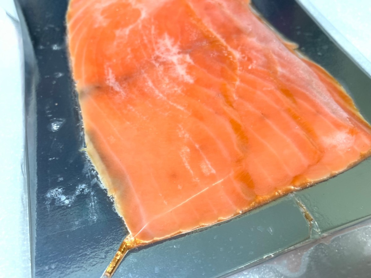盛和風食集/紐西蘭國王鮭魚King Salmon-進口無毒鮭魚，帶著獨特奶油香且油脂豐富煎不老鮭，一吃難忘這豐美柔嫩、香氣十足的口感！魚油含量是所有鮭魚之冠，連米其林主廚都讚嘆的夢幻食材～文內有折價券$150元序號！優惠資訊/冷凍宅配美食/新鮮海鮮/鮭魚推薦/不用解凍直接煎/好上手不易失敗的煎魚料理/國王鮭輪切新手下廚100%成功/在家煮/居家烹飪/食譜分享/簡單食譜/簡單做好菜 中式料理 健康養身 宅配食記 攝影 民生資訊分享 自己動手做！ 飲食集錦 