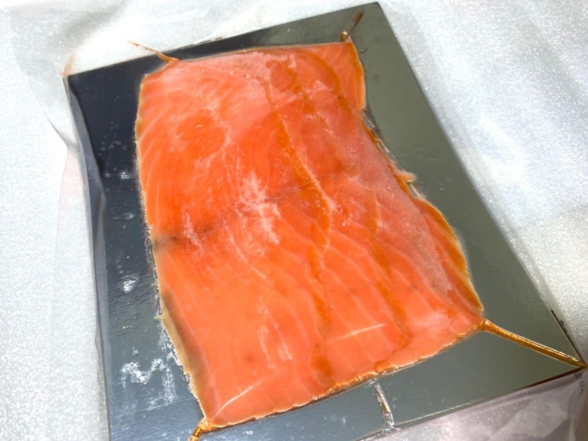 盛和風食集/紐西蘭國王鮭魚King Salmon-進口無毒鮭魚,帶著獨特奶油香且油脂豐富煎不老鮭,一吃難忘這豐美柔嫩、香氣十足的口感!魚油含量是所有鮭魚之冠,連米其林主廚都讚嘆的夢幻食材~文內有折價券$150元序號!優惠資訊/冷凍宅配美食/新鮮海鮮/鮭魚推薦/不用解凍直接煎/好上手不易失敗的煎魚料理/國王鮭輪切新手下廚100%成功/在家煮/居家烹飪/食譜分享/簡單食譜/簡單做好菜 中式料理 健康養身 宅配食記 攝影 民生資訊分享 自己動手做! 飲食集錦