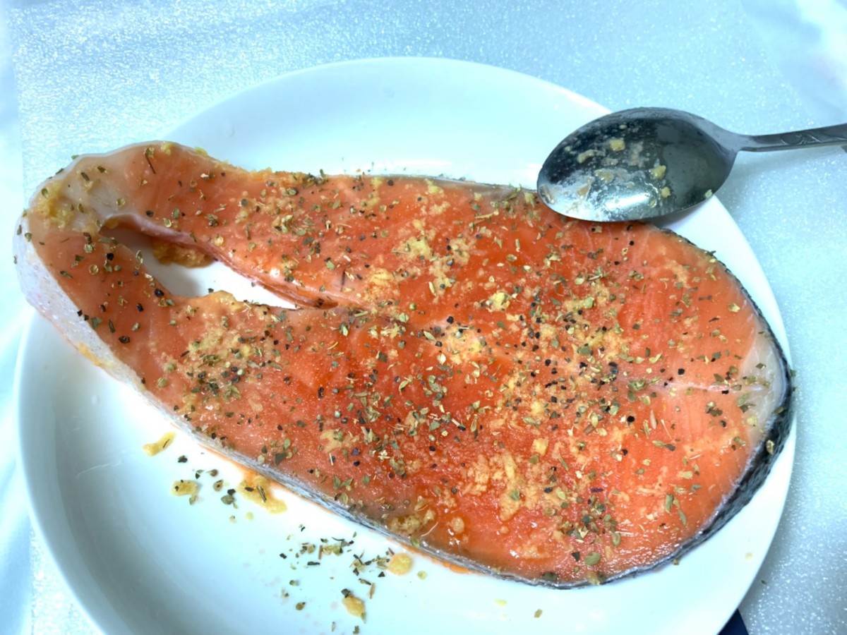 盛和風食集/紐西蘭國王鮭魚King Salmon-進口無毒鮭魚,帶著獨特奶油香且油脂豐富煎不老鮭,一吃難忘這豐美柔嫩、香氣十足的口感!魚油含量是所有鮭魚之冠,連米其林主廚都讚嘆的夢幻食材~文內有折價券$150元序號!優惠資訊/冷凍宅配美食/新鮮海鮮/鮭魚推薦/不用解凍直接煎/好上手不易失敗的煎魚料理/國王鮭輪切新手下廚100%成功/在家煮/居家烹飪/食譜分享/簡單食譜/簡單做好菜 中式料理 健康養身 宅配食記 攝影 民生資訊分享 自己動手做! 飲食集錦