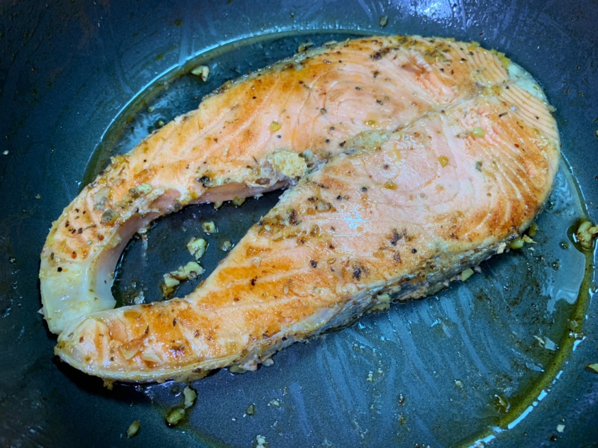 盛和風食集/紐西蘭國王鮭魚King Salmon-進口無毒鮭魚,帶著獨特奶油香且油脂豐富煎不老鮭,一吃難忘這豐美柔嫩、香氣十足的口感!魚油含量是所有鮭魚之冠,連米其林主廚都讚嘆的夢幻食材~文內有折價券$150元序號!優惠資訊/冷凍宅配美食/新鮮海鮮/鮭魚推薦/不用解凍直接煎/好上手不易失敗的煎魚料理/國王鮭輪切新手下廚100%成功/在家煮/居家烹飪/食譜分享/簡單食譜/簡單做好菜 中式料理 健康養身 宅配食記 攝影 民生資訊分享 自己動手做! 飲食集錦