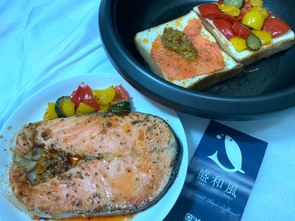 盛和風食集/紐西蘭國王鮭魚King Salmon-進口無毒鮭魚,帶著獨特奶油香且油脂豐富煎不老鮭,一吃難忘這豐美柔嫩、香氣十足的口感!魚油含量是所有鮭魚之冠,連米其林主廚都讚嘆的夢幻食材~文內有折價券$150元序號!優惠資訊/冷凍宅配美食/新鮮海鮮/鮭魚推薦/不用解凍直接煎/好上手不易失敗的煎魚料理/國王鮭輪切新手下廚100%成功/在家煮/居家烹飪/食譜分享/簡單食譜/簡單做好菜 中式料理 健康養身 宅配食記 攝影 民生資訊分享 自己動手做! 飲食集錦