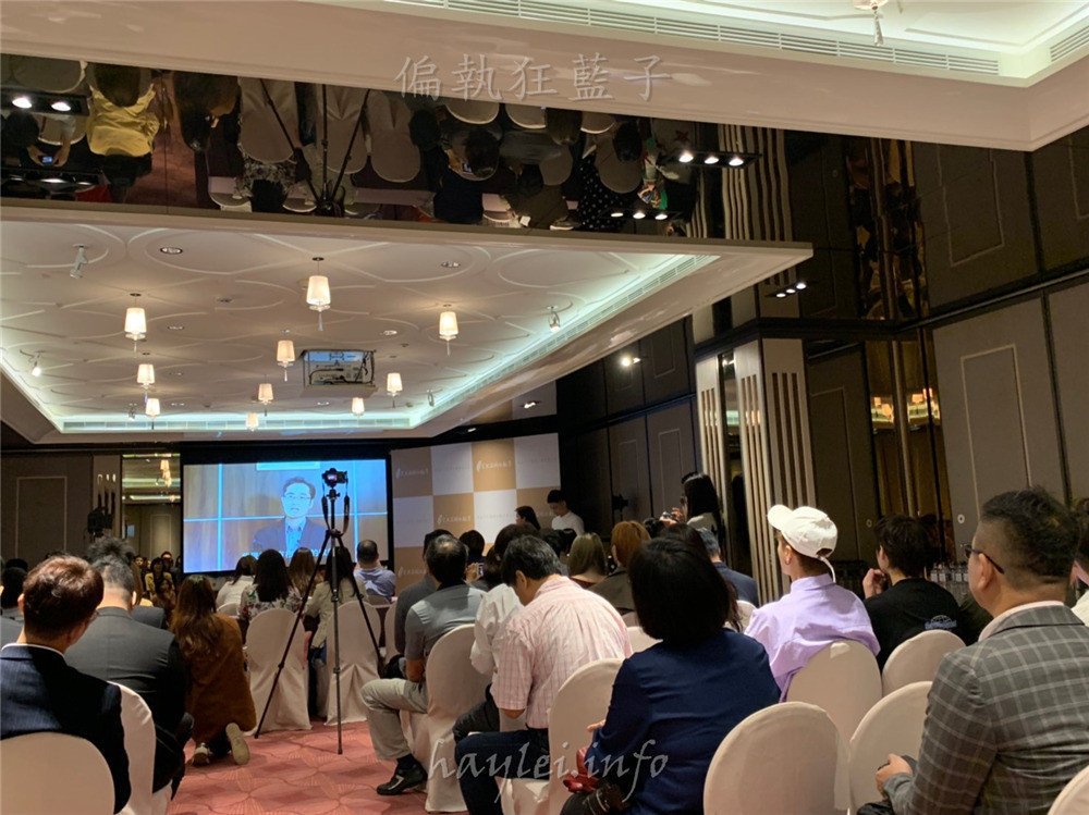 【台灣百大品牌的故事3】作者林玉卿-記錄著台灣本土創業者的心路歷程,從夢想出發,力量會在心中發芽,相信只要堅持,你走的路會開始閃耀,痛苦會過去,美會留下來!華品文化/華藝創意/新書發表會/讀書心得分享/活動紀錄/人文社會/創業家/創業的故事 攝影 民生資訊分享 論學