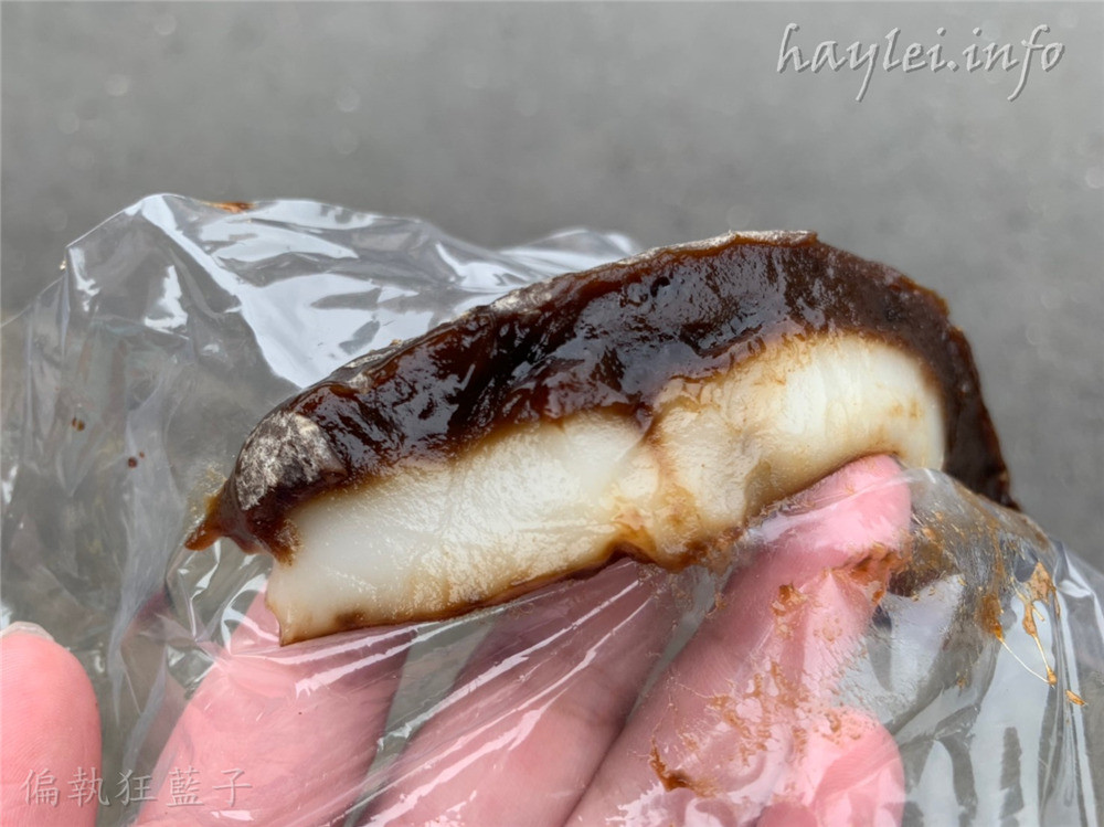 屏東旅遊/東港/慶鴻雙糕潤-東港第二市場內的知名老店,吃起來軟香帶點彈口的韌性,非常好吃!屏東觀光/屏東美食/東港旅遊/屏東縣政府首選地方特產/南臺灣在地名產/在地人推薦/東港伴手禮/米食/甜點/傳統小吃/傳統美食/台灣點心/美食小吃/老字號甜品/ching-hong rice cake with brown suger/可宅配 中式料理 健康養身 宅配食記 攝影 民生資訊分享 飲食集錦