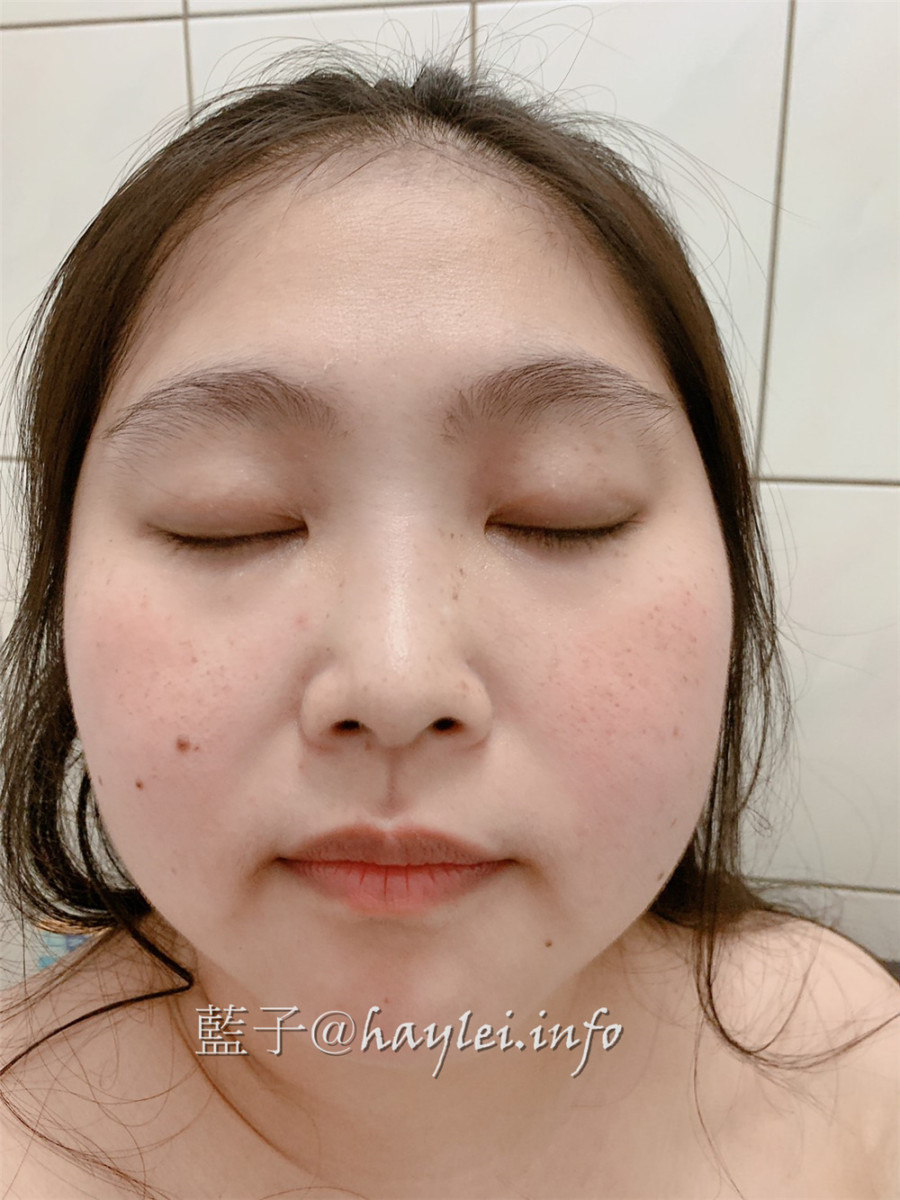 平價洗面乳推薦2019/Bioré Deep Free 毛孔淨透洗面乳-含皂基配方跟高嶺土,潔淨力超強,能卸防水型防曬,洗完舒爽淨透有繃感,適合強健的肌膚使用。深層潔淨/抗油光/超淨化/潔淨肌膚/洗臉/清潔肌膚臉部/花王洗面乳/蜜妮洗面乳/kao face wash/facial cleanser/洗淨皮脂、殘粧、環境髒污、灰塵及老廢角質/肌膚保養/skincare 保養品分享 健康養身 彩妝品 彩妝品分享 攝影 民生資訊分享
