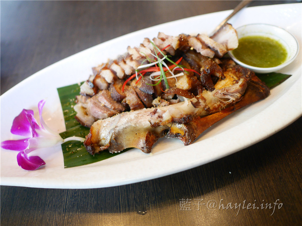 蘭那泰式餐廳(市政店)-嚴選泰國進口食材,想吃道地泰國菜,選榮獲泰國經貿辦事處認證的Thai Select 泰精選餐廳準沒錯!泰菜首選推薦泰式宮廷豬腳、酸辣海鮮湯、泰式檸檬雞、芭芭斯咖哩魚片、清蒸檸檬鱸魚等。泰好吃/台中美食/異國料理/台中泰國餐廳/泰菜料理/泰餐推薦/泰國美食/蘭那泰式餐廳菜單 攝影 民生資訊分享 飲食集錦
