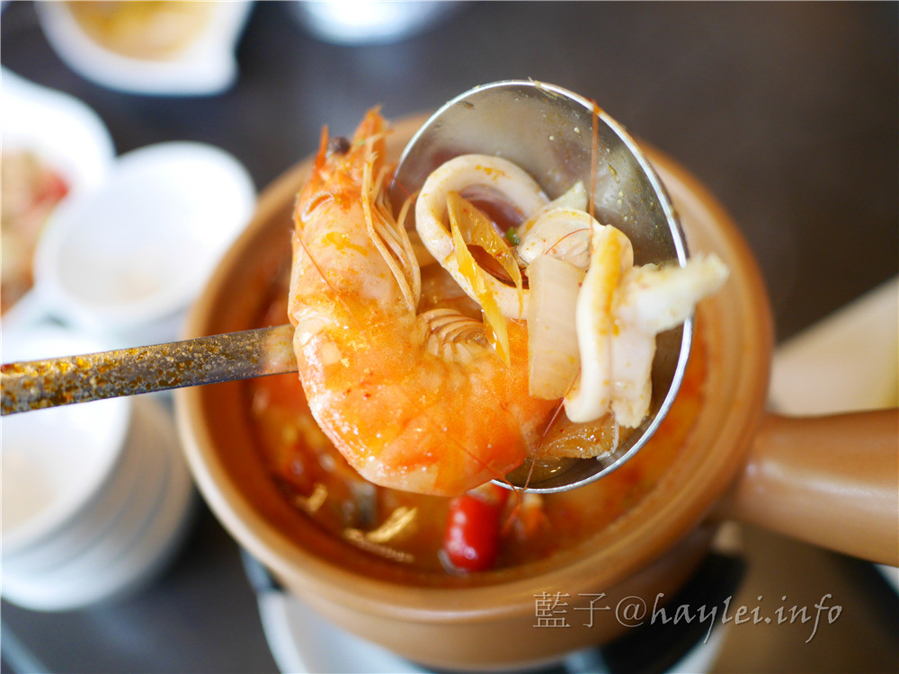 蘭那泰式餐廳(市政店)-嚴選泰國進口食材,想吃道地泰國菜,選榮獲泰國經貿辦事處認證的Thai Select 泰精選餐廳準沒錯!泰菜首選推薦泰式宮廷豬腳、酸辣海鮮湯、泰式檸檬雞、芭芭斯咖哩魚片、清蒸檸檬鱸魚等。泰好吃/台中美食/異國料理/台中泰國餐廳/泰菜料理/泰餐推薦/泰國美食/蘭那泰式餐廳菜單 攝影 民生資訊分享 飲食集錦