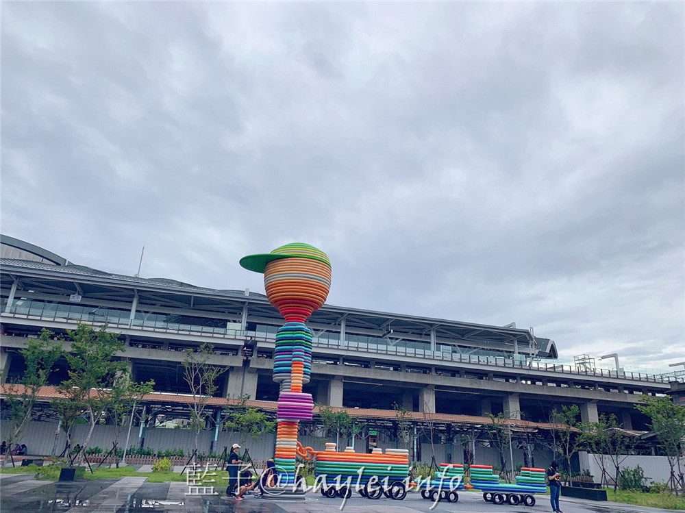 台中一日遊推薦/樂活眼鏡中科店-款式多樣且配鏡超專業、火鍋106 | 粵式豬肚煲鍋公益店-胡椒湯底鮮香夠味超好喝、東海大學路思義教堂-適合拍照取景、東海乳品小棧-鮮奶&乳酪蛋糕很棒!台中旅遊/台中美食/美食景點/台中打卡景點/台中火鍋/台中配眼鏡/台中配鏡推薦/台中眼鏡推薦/專業驗光/樂活眼鏡/眼鏡/實戴/lohas/眼鏡行/手造眼鏡/藍光眼鏡/名牌眼鏡/妝美堂/網美咖啡/特調咖啡 國內外住宿相關 攝影 民生資訊分享 飲食集錦