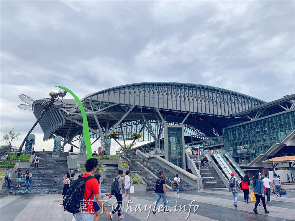 台中一日遊推薦/樂活眼鏡中科店-款式多樣且配鏡超專業、火鍋106 | 粵式豬肚煲鍋公益店-胡椒湯底鮮香夠味超好喝、東海大學路思義教堂-適合拍照取景、東海乳品小棧-鮮奶&乳酪蛋糕很棒!台中旅遊/台中美食/美食景點/台中打卡景點/台中火鍋/台中配眼鏡/台中配鏡推薦/台中眼鏡推薦/專業驗光/樂活眼鏡/眼鏡/實戴/lohas/眼鏡行/手造眼鏡/藍光眼鏡/名牌眼鏡/妝美堂/網美咖啡/特調咖啡 國內外住宿相關 攝影 民生資訊分享 飲食集錦