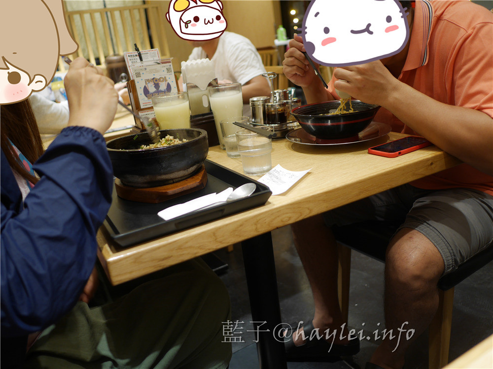 台中梧棲/三井outlet美食/屯京拉麵台中三井店-拉麵190起,麵加量不加價,三井美食街內的平價好選擇~台中三井公車/MITSUI OUTLET PARK 台中港/屯京拉麵菜單/東京拉麵/豚骨拉麵/日本連鎖拉麵/梧棲美食/台中拉麵/台中美食/台中餐廳/台中購物商場/美食商場/shopping mall/三井Outlet/台中港三井Outlet Park/台中景點/台中逛街 攝影 日式料理 民生資訊分享 飲食集錦