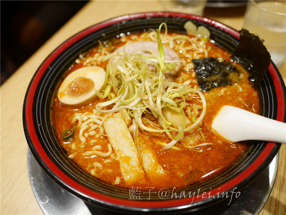 台中梧棲/三井outlet美食/屯京拉麵台中三井店-拉麵190起，麵加量不加價，三井美食街內的平價好選擇~台中三井公車/MITSUI OUTLET PARK 台中港/屯京拉麵菜單/東京拉麵/豚骨拉麵/日本連鎖拉麵/梧棲美食/台中拉麵/台中美食/台中餐廳/台中購物商場/美食商場/shopping mall/三井Outlet/台中港三井Outlet Park/台中景點/台中逛街 攝影 日式料理 民生資訊分享 飲食集錦 