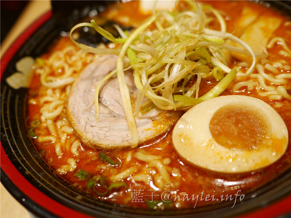 台中梧棲/三井outlet美食/屯京拉麵台中三井店-拉麵190起,麵加量不加價,三井美食街內的平價好選擇~台中三井公車/MITSUI OUTLET PARK 台中港/屯京拉麵菜單/東京拉麵/豚骨拉麵/日本連鎖拉麵/梧棲美食/台中拉麵/台中美食/台中餐廳/台中購物商場/美食商場/shopping mall/三井Outlet/台中港三井Outlet Park/台中景點/台中逛街 攝影 日式料理 民生資訊分享 飲食集錦