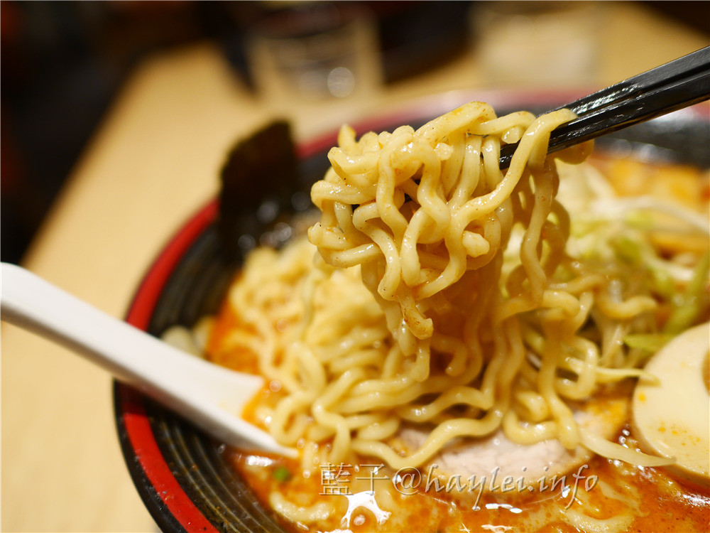 台中梧棲/三井outlet美食/屯京拉麵台中三井店-拉麵190起,麵加量不加價,三井美食街內的平價好選擇~台中三井公車/MITSUI OUTLET PARK 台中港/屯京拉麵菜單/東京拉麵/豚骨拉麵/日本連鎖拉麵/梧棲美食/台中拉麵/台中美食/台中餐廳/台中購物商場/美食商場/shopping mall/三井Outlet/台中港三井Outlet Park/台中景點/台中逛街 攝影 日式料理 民生資訊分享 飲食集錦