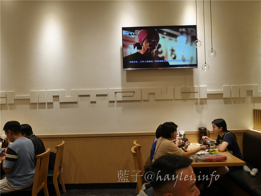 台中梧棲/三井outlet美食/屯京拉麵台中三井店-拉麵190起,麵加量不加價,三井美食街內的平價好選擇~台中三井公車/MITSUI OUTLET PARK 台中港/屯京拉麵菜單/東京拉麵/豚骨拉麵/日本連鎖拉麵/梧棲美食/台中拉麵/台中美食/台中餐廳/台中購物商場/美食商場/shopping mall/三井Outlet/台中港三井Outlet Park/台中景點/台中逛街 攝影 日式料理 民生資訊分享 飲食集錦