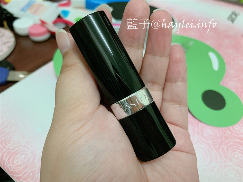 唇彩試色/Fasio菲希歐-太陽之吻持色口紅 RD425魅惑氣勢紅,輕盈水潤光澤唇依舊是主流!makeup/lipstick/cosmetic/red lipstick/日系彩妝/日本唇膏/Fasio唇彩/口紅/美容美妝/美妝保養/唇膏/唇彩分享 彩妝品 彩妝品分享 攝影