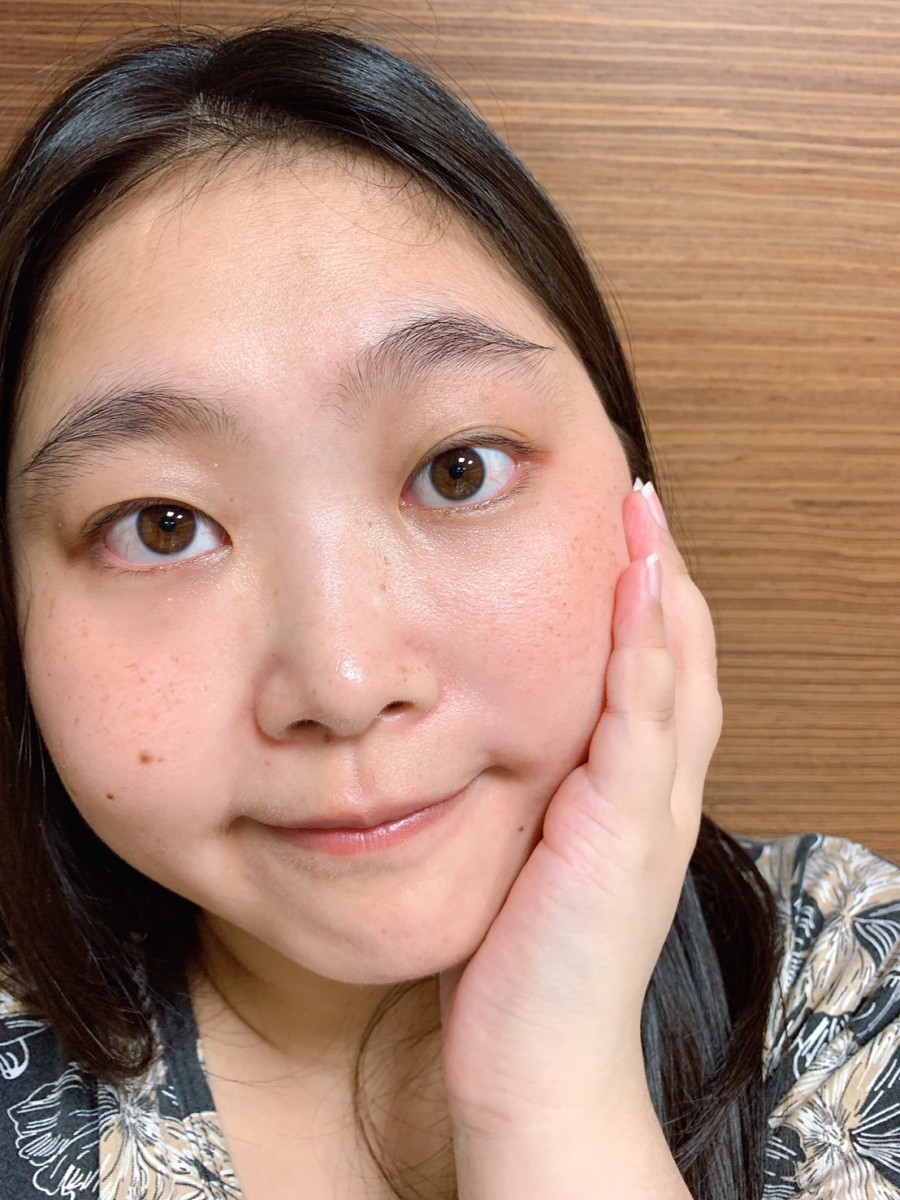 Avon雅芳新活恆白松露系列-新活恆白松露安瓶C,內含食藥署核可美白成分,滿滿維他命C,拉近我與白的距離!肌膚保養/美白保養/skincare/安瓶精華/美妝保養/美白精華/美妝品分享/保養品分享/使用心得 保養品分享 彩妝品 彩妝品分享 攝影 民生資訊分享