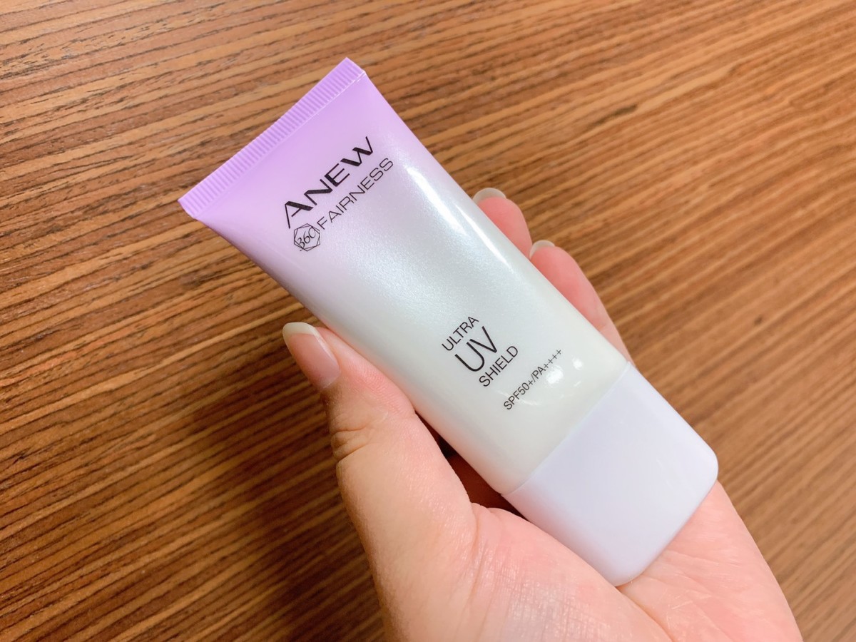Avon雅芳新活恆白松露系列-新活恆白松露UV精華乳SPF50+PA++++,最高係數防曬&黑幕隱形科技,做好防曬,延緩老化,拉近我與白的距離!防曬分享2019/肌膚保養/雅芳防曬/skincare/防曬霜/提亮修飾膚色/美妝保養/美妝品分享/保養品分享/使用心得/uv shield 保養品分享 健康養身 彩妝品 彩妝品分享 攝影 民生資訊分享